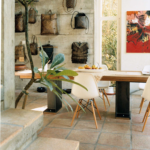 Cadeira Eames em Plástico DSW / Ácer Dourado